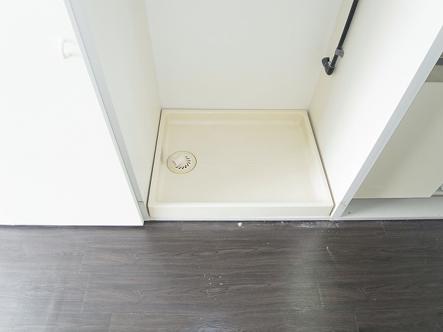 Other Equipment. Indoor Laundry!