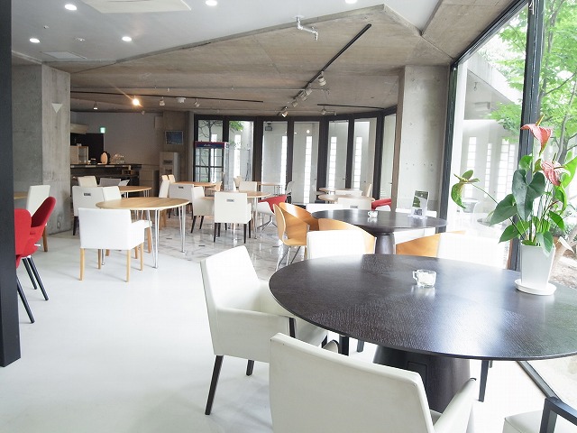 Other common areas. Cafeteria!