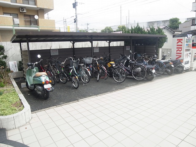 Other common areas. Bicycle & Motorcycles here!