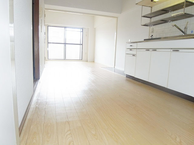 Living and room. There is a sense of liberation!