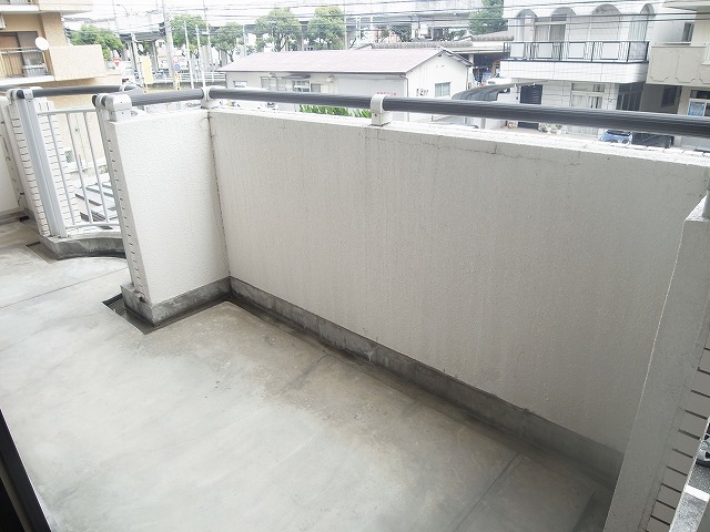 Balcony. Wide balcony!