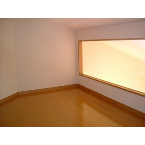 Other room space. loft