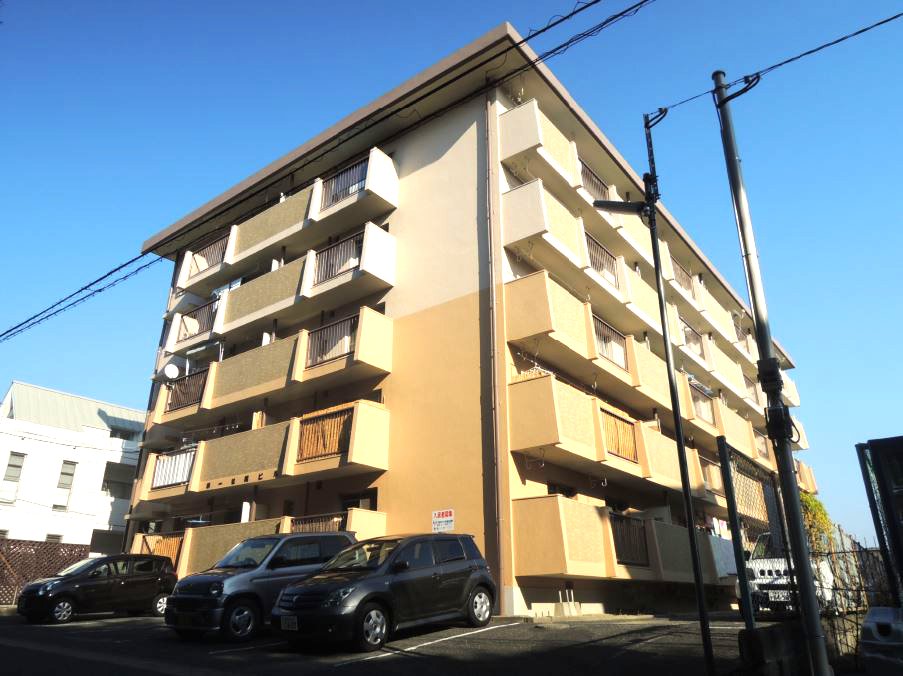 Building appearance. appearance