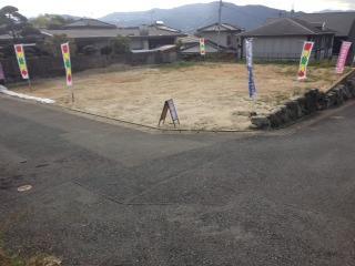 Local appearance photo. Local (12 May 2013) Shooting