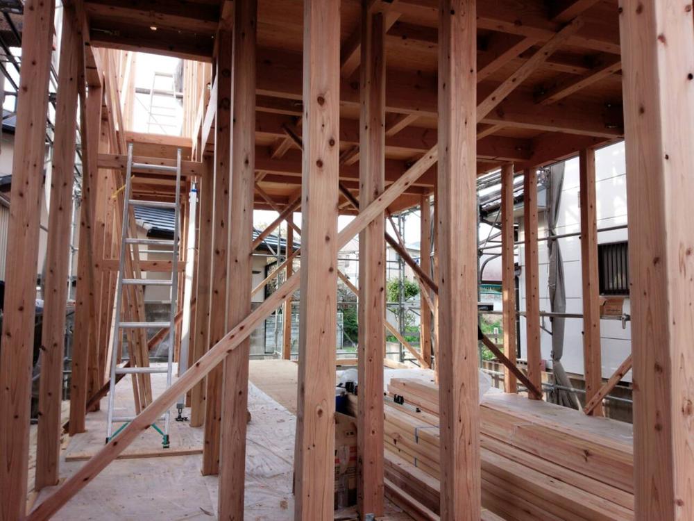 Other local. Local (10 May 2013) Shooting