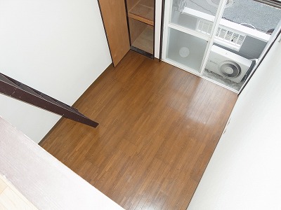 Living and room. Western-style from loft! 