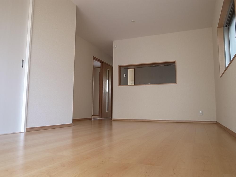 Living. Living (November 2013) Shooting