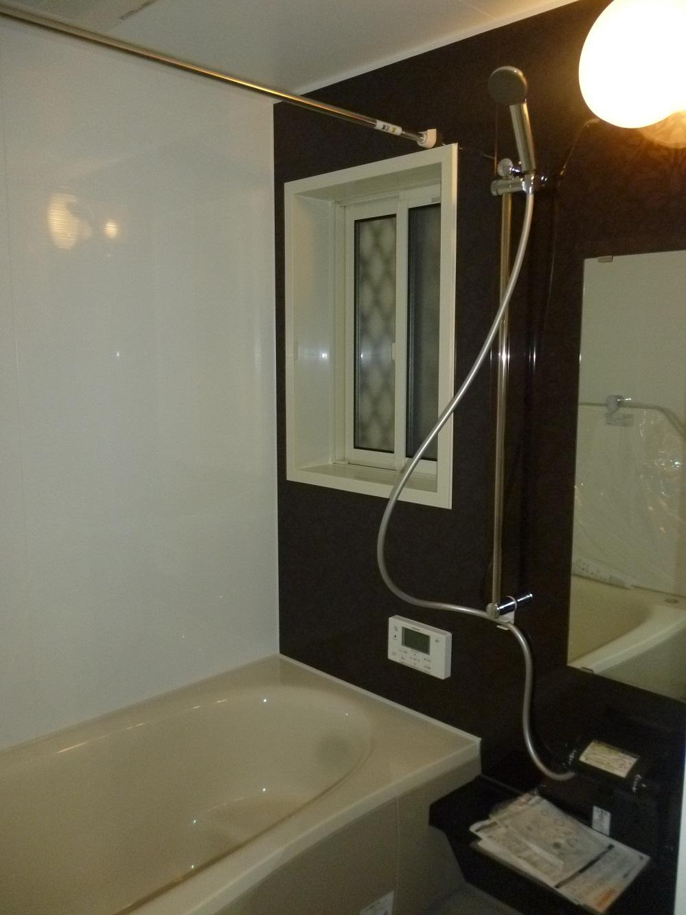 Bathroom. In one tsubo type of bathroom, Guests can relax slowly stretched out foot.