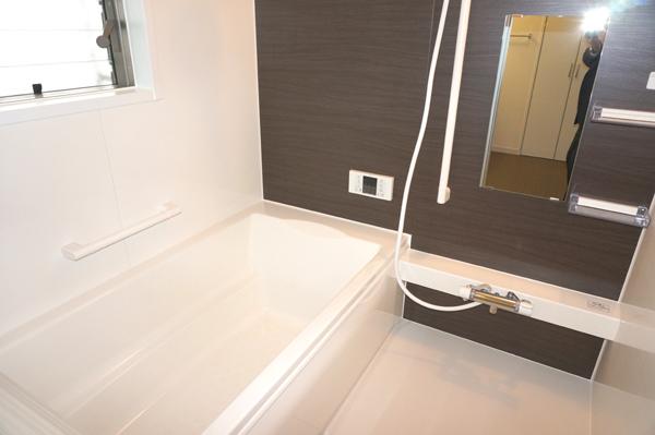 Bathroom. Indoor (12 May 2013) Shooting