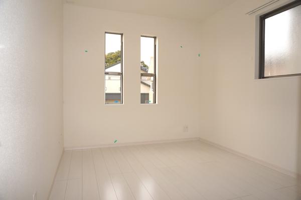 Non-living room. Indoor (12 May 2013) Shooting