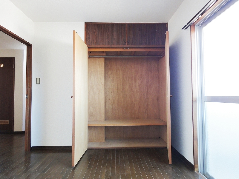 Receipt. Also plenty of secure storage! 