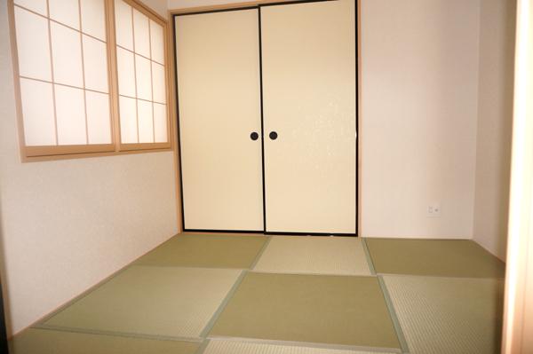 Same specifications photos (Other introspection). (Building 2) same specification