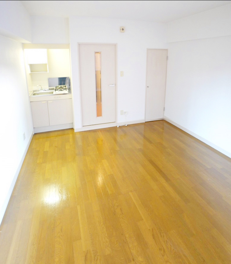 Living and room. Anytime you can preview so please feel free to contact