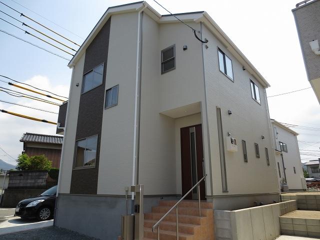 Same specifications photos (appearance). 4LDK + car space two Allowed! (Same specifications photo)