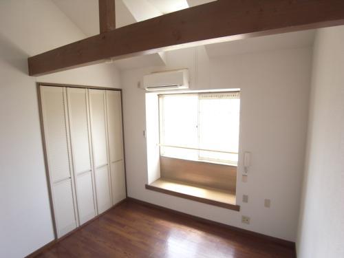 Balcony. With bay window