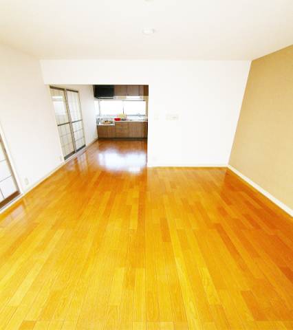 Living and room. Living 14 Pledge!