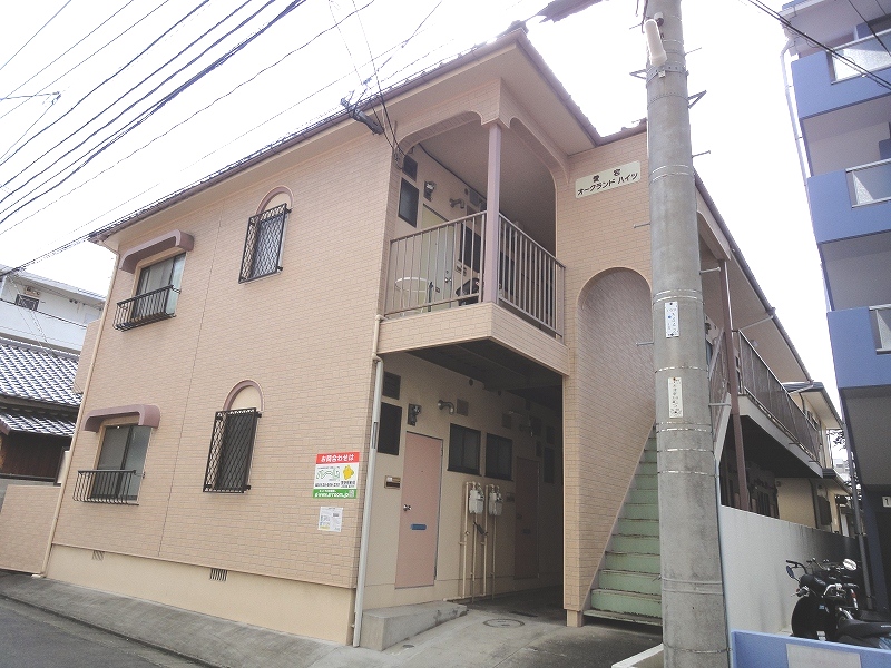 Building appearance. Meinohama is within walking distance of the train station