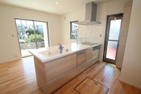 Kitchen. Island Kitchen Easy to clean all-electric homes Lead to power-saving Stylish specification sink artificial marble