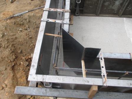 Construction ・ Construction method ・ specification. We boast of strong solid foundation Seismic haunch method The width of the fabric base portion thicker in 15 Miri We are stronger foundation itself. Important is the density of the basic haunch construction method and rebar of building strong home