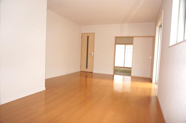 Living. Indoor (11 May 2013) Shooting