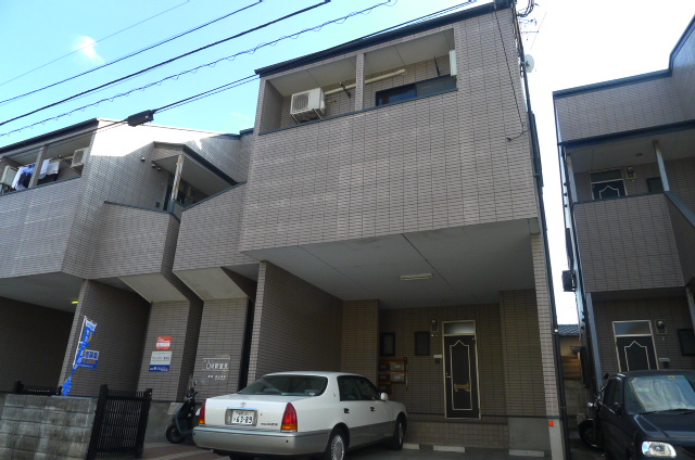 Building appearance. A quiet residential area