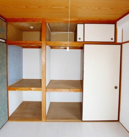 Receipt. Storage is a large capacity