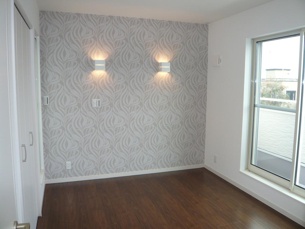 Non-living room. Indoor (11 May 2013) Shooting