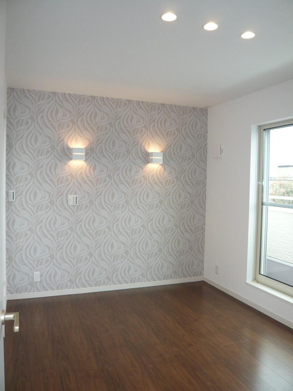 Non-living room. Indoor (11 May 2013) Shooting