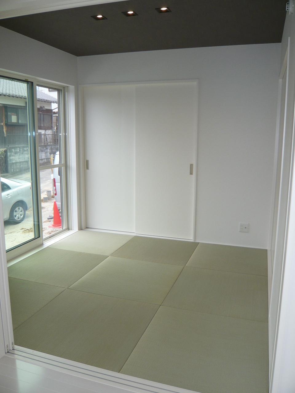 Non-living room. Indoor (11 May 2013) Shooting