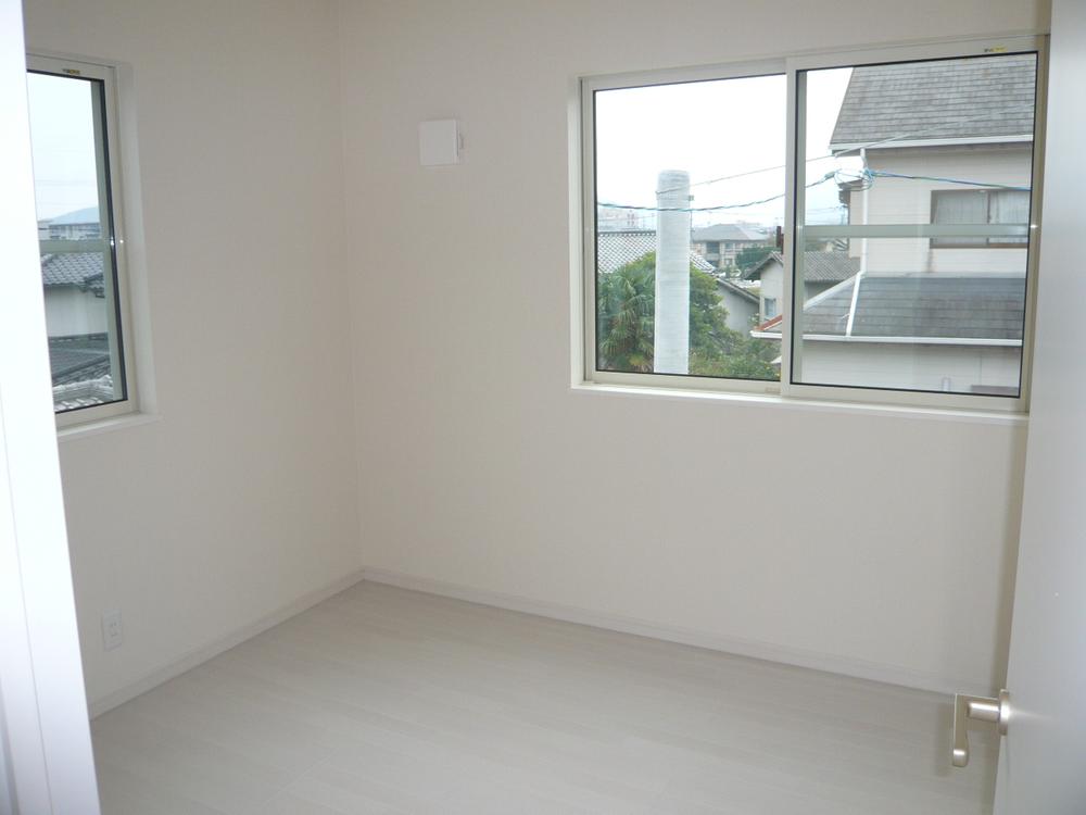 Non-living room. Indoor (11 May 2013) Shooting