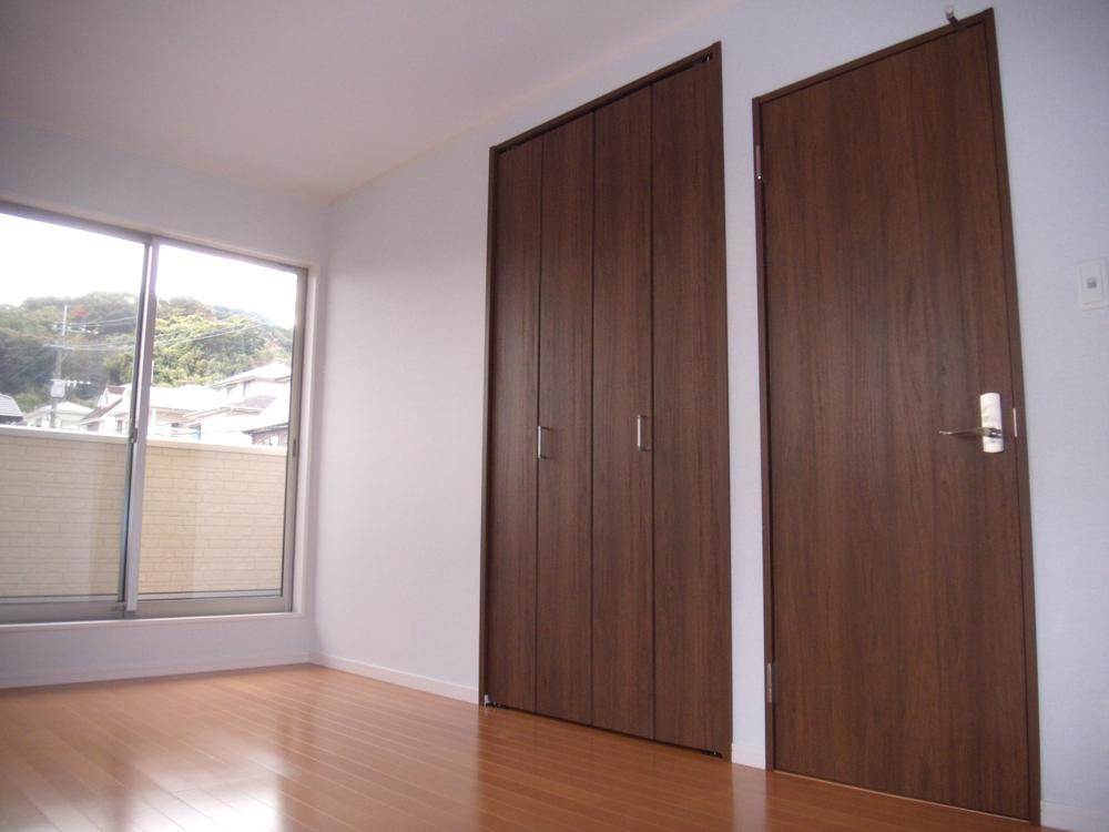 Same specifications photos (Other introspection)