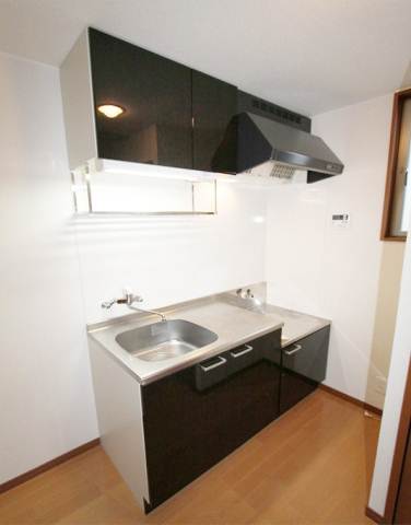 Kitchen. 2-neck bringing possible