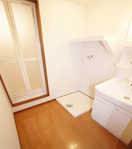 Washroom. There basin dressing room