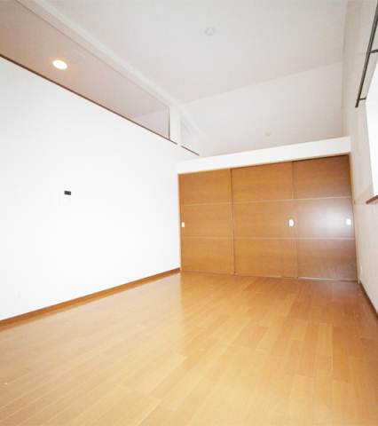 Other room space. Partition if such a feeling