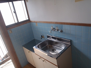 Kitchen. Happy space for those who cook like! 