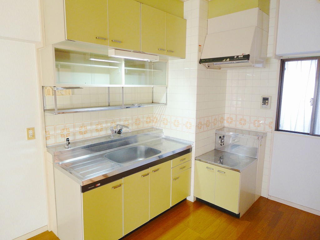 Kitchen. This sinks of spread ☆