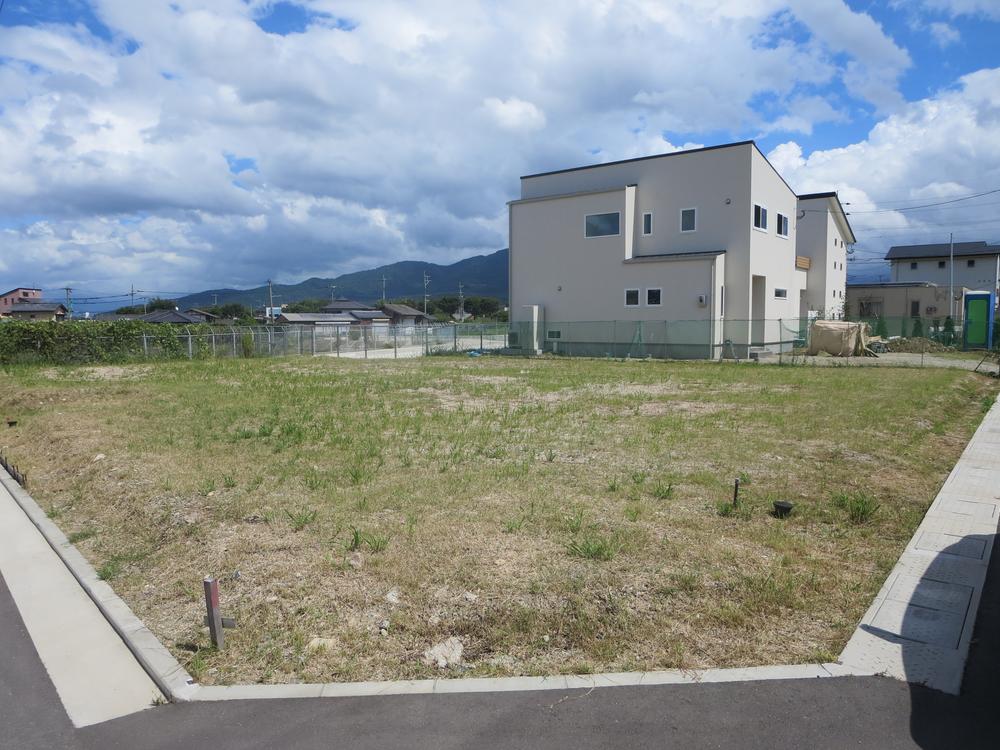 Local land photo. Site of the spacious car space that can also be relaxed!