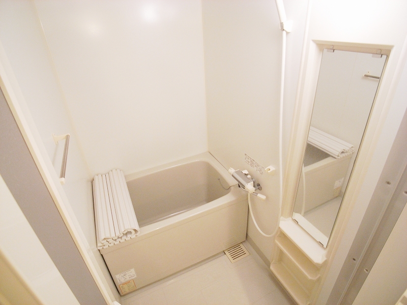 Bath. Spacious also the bathroom