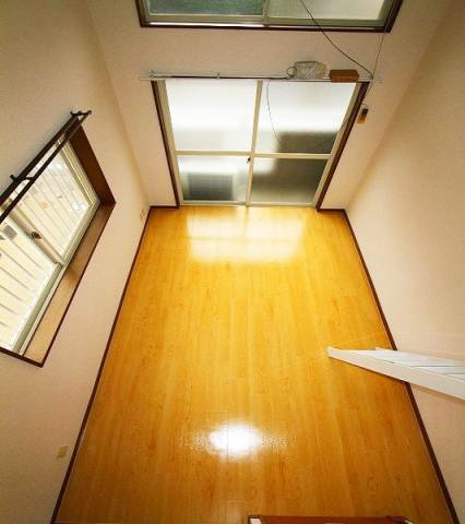 Living and room. High ceilings, There is a feeling of opening