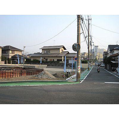 Local photos, including front road. Local photos (H25.10.11)