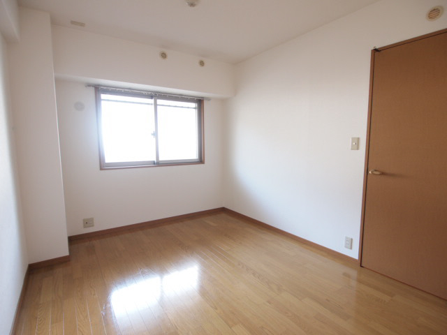 Living and room. Also Kubare care also has ventilation window. 