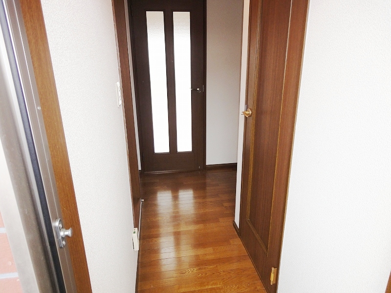 Entrance. It is around the entrance