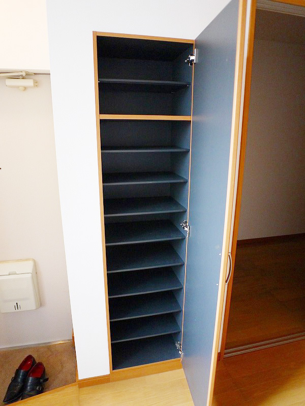 Entrance. Entrance, Cupboard can also be plenty storage