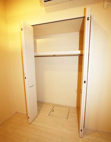 Receipt. Storage is also wide