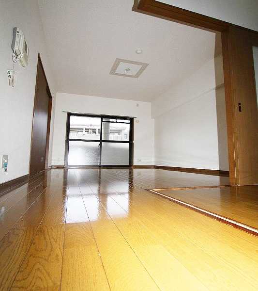 Living and room. Guests can relax