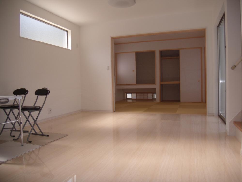 Same specifications photo (bathroom)