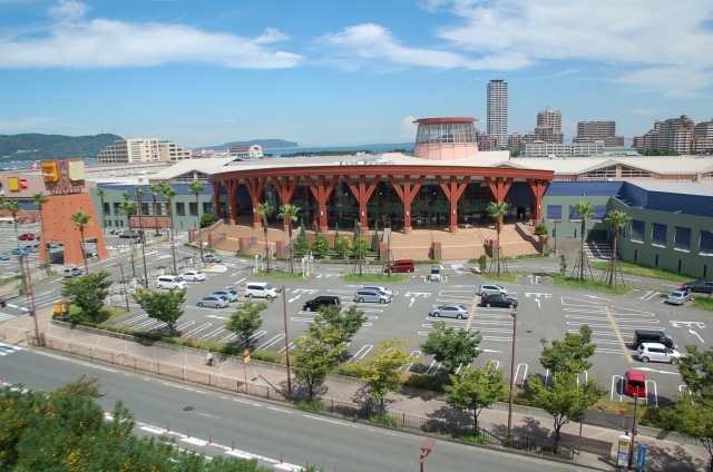 Shopping centre. 562m to Shoppers Mall Marinataun (shopping center)