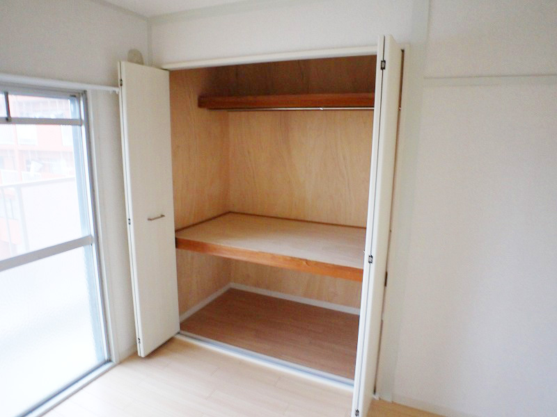 Receipt. Type closet