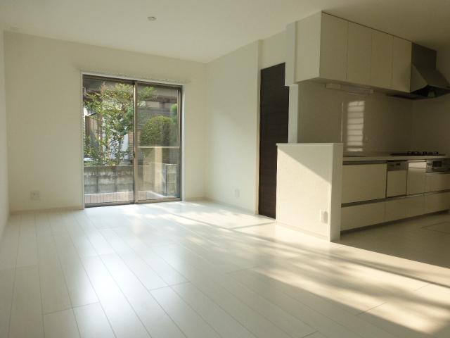 Living.  ☆ living ☆ Anytime I will guide, Please feel free to contact us until the toll-free number 0800-603-2314 ☆