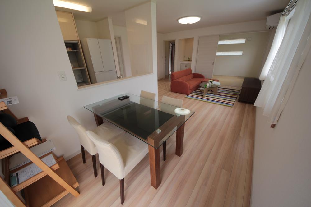 Living. Indoor (September 2013) Shooting